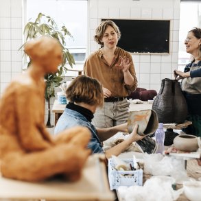 Keramik med kant og kundskab, -et aftenkursus p LerKalaset, 2026